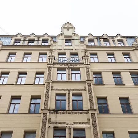 Modern Next To Jrt Apartman *