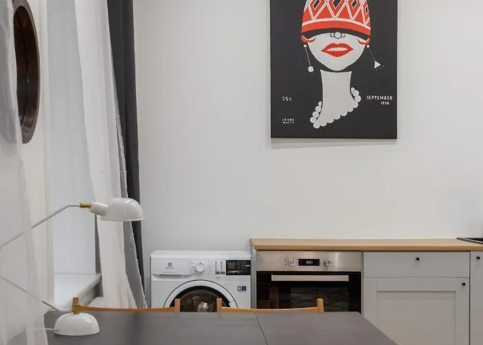 Modern Next To Jrt *