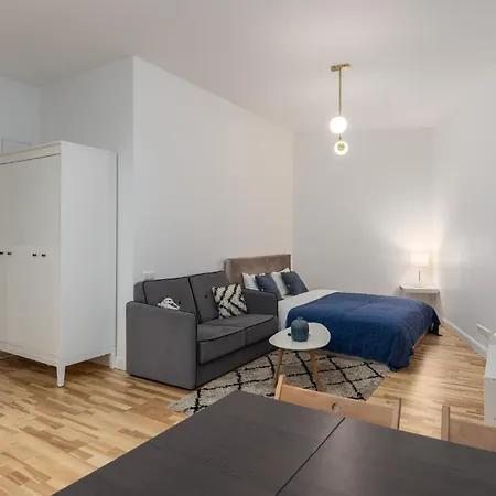 Modern Next To Jrt Διαμέρισμα