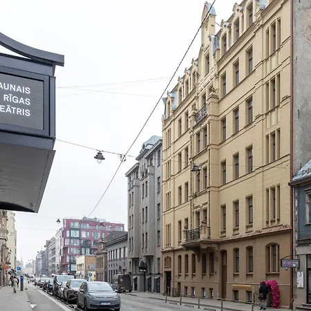 Modern Next To Jrt